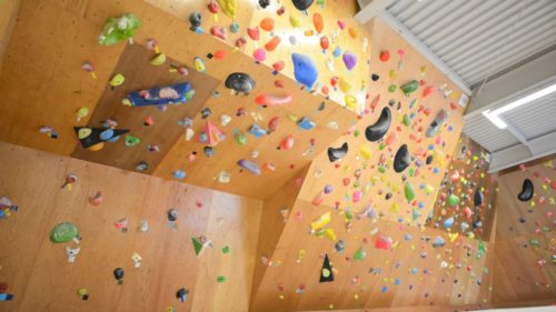 北海道のクライミング施設「SIGNAL（シグナル） クライミングジム」